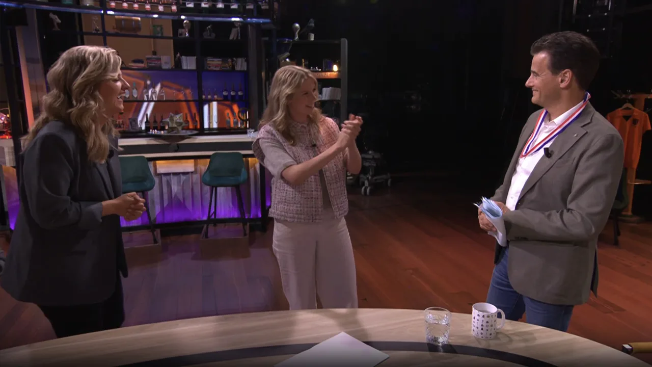 Wilfred en Merel bereiden Noa in de Wandelgangen voor op Gouden Televizier-Ring Gala