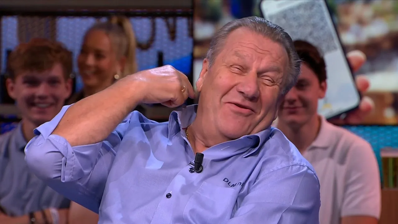 Jan gespot met mysterieuze vrouw in De Kuip: 'Dat was een lekkerding!'