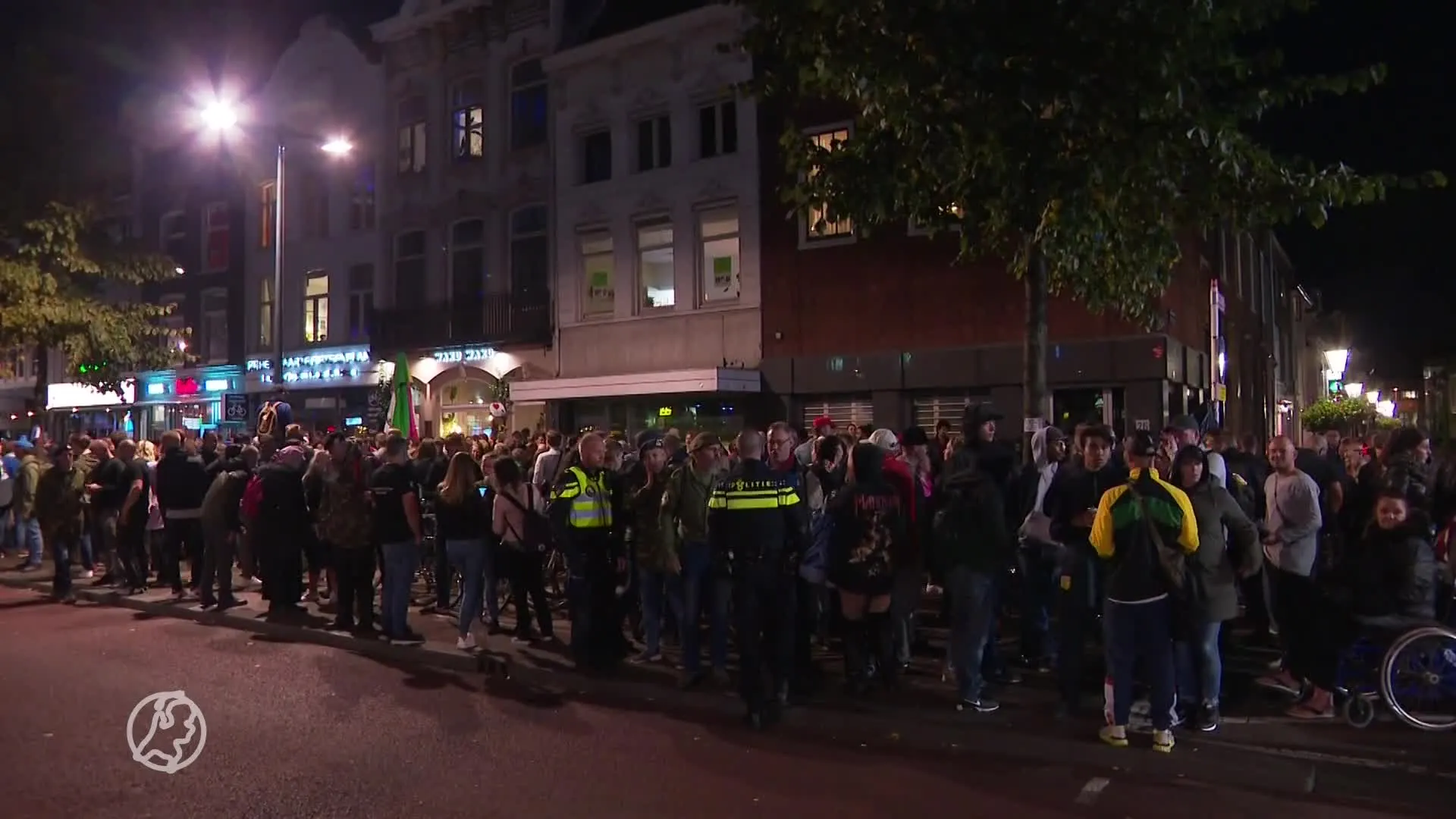 Burgemeester van Utrecht wordt bedreigd na sluiting Waku Waku, doet aangifte