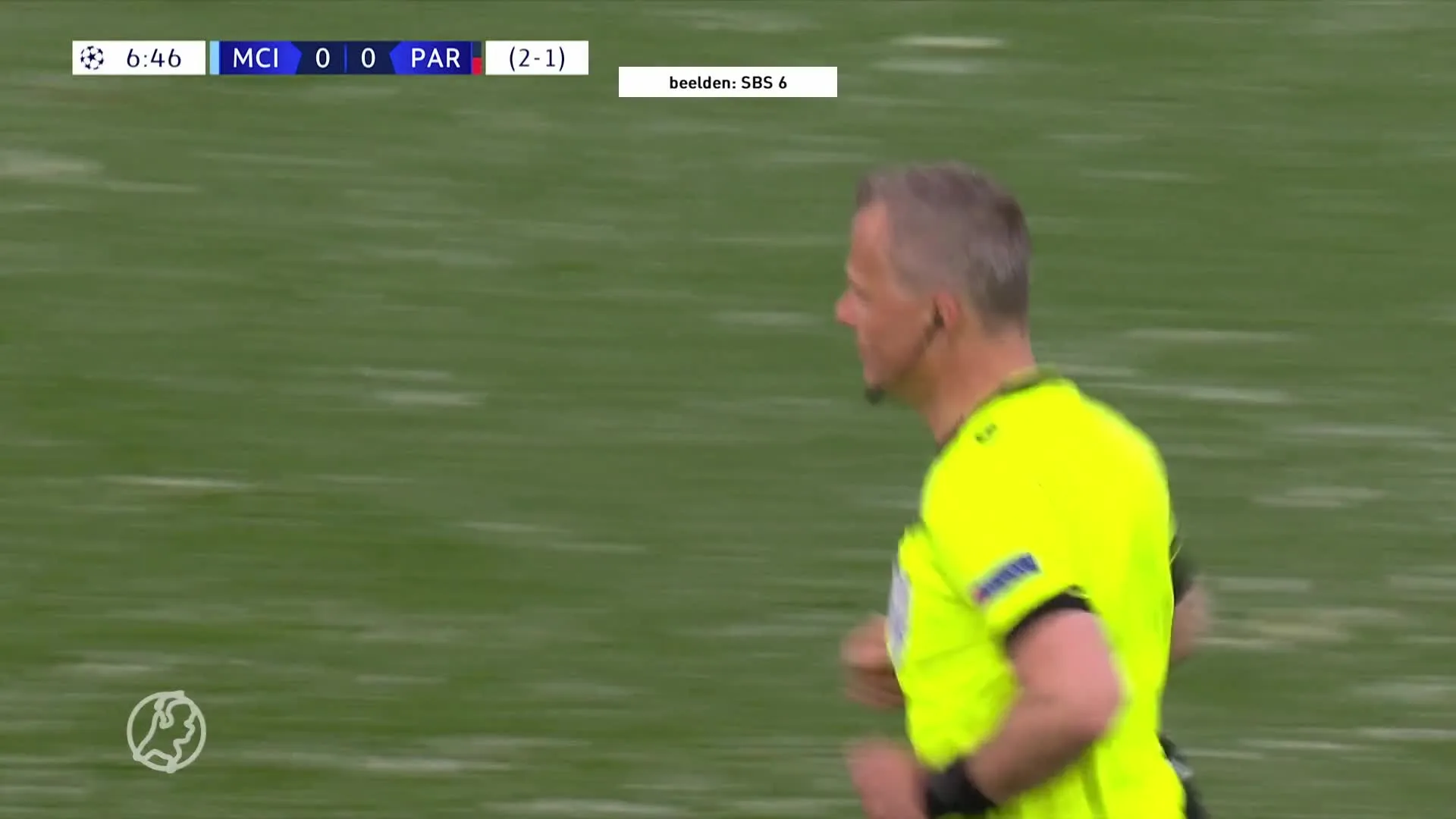 Björn Kuipers blaast komend weekend af met EK-finale: 'Een echte leider'