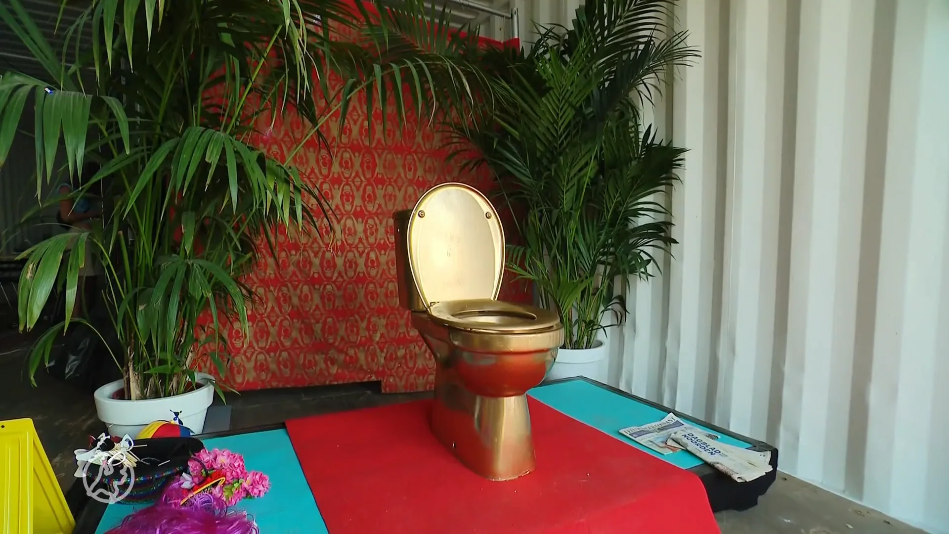 Festivalgangers doneren poep voor onderzoek: 'Of ze een schepje vol willen inleveren'