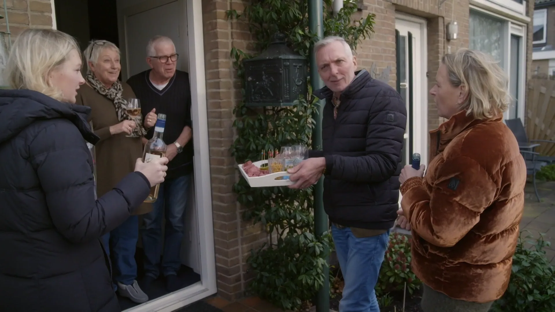 Meilandjes organiseren buurtborrel