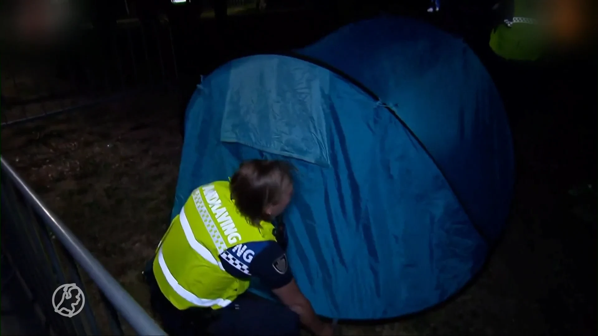 Opnieuw onrustig in Ter Apel: veel te weinig slaapplekken, vechtpartijen en wegen afgesloten