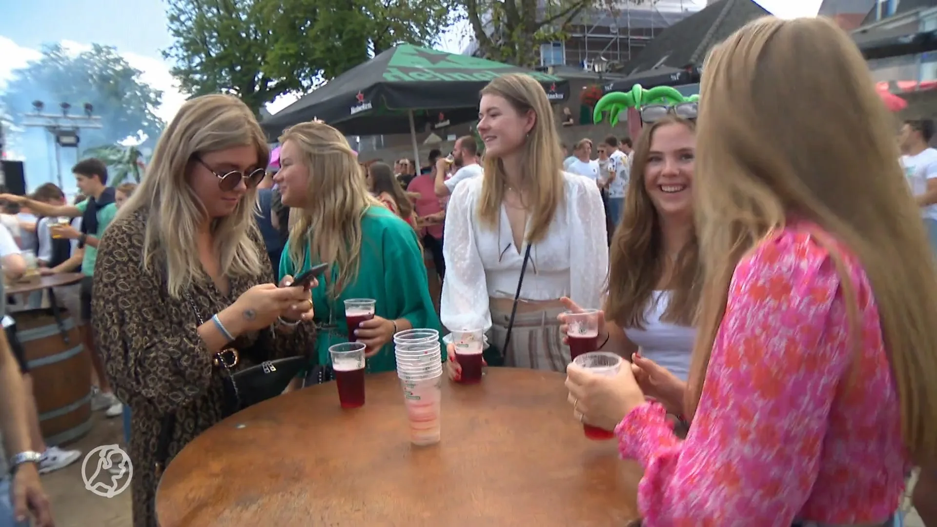 Iedereen gaat los op de Loswal in Grave: 'klein' evenement, groot plezier