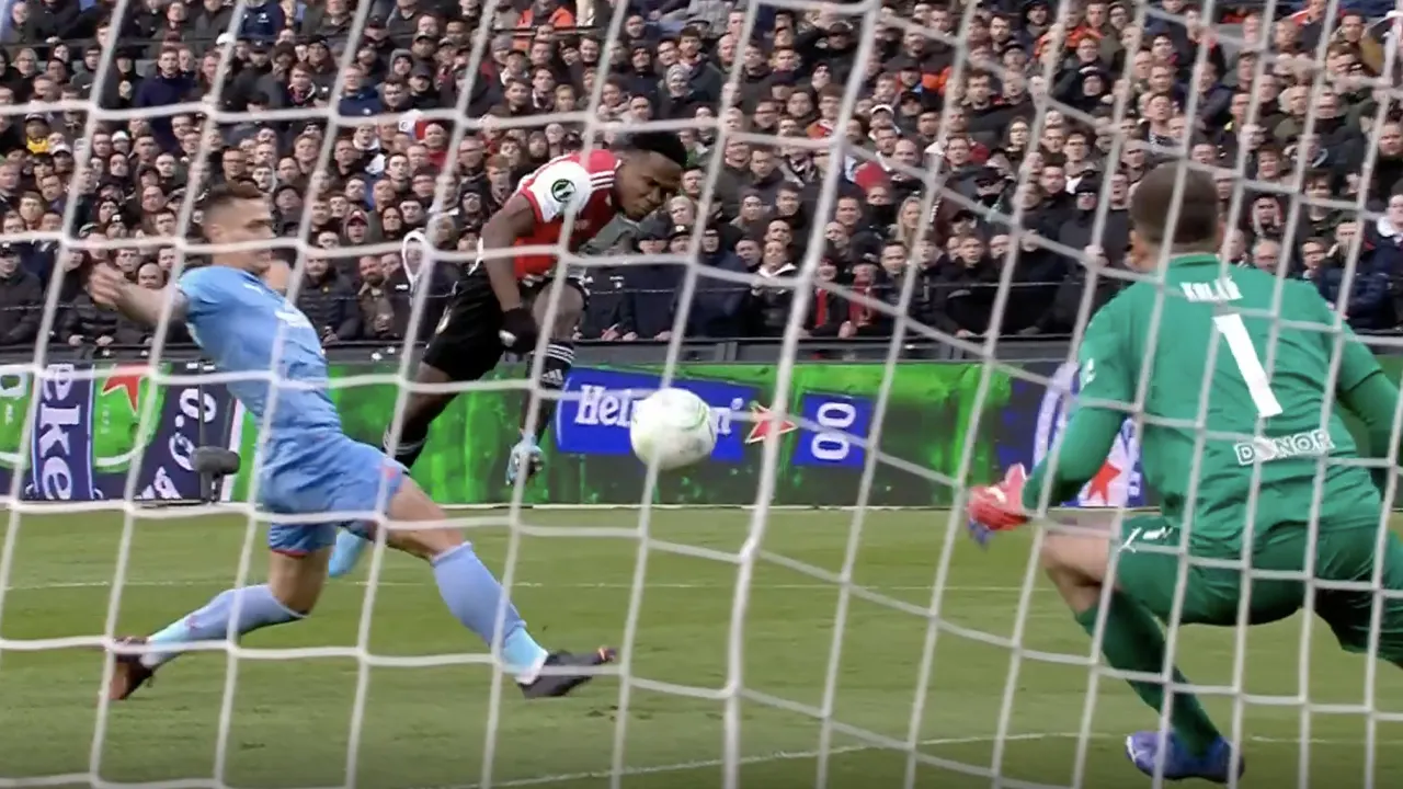 KANS: Sinisterra schiet op de handen van Kolar