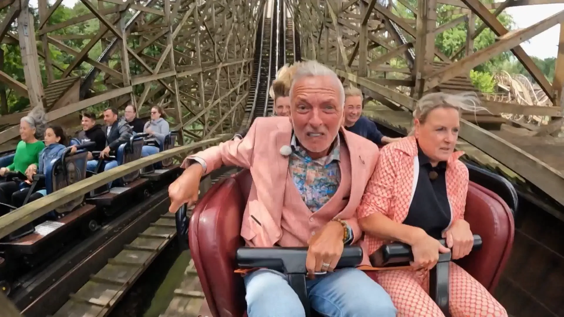 Martien GILT het uit in de ACHTBAAN!