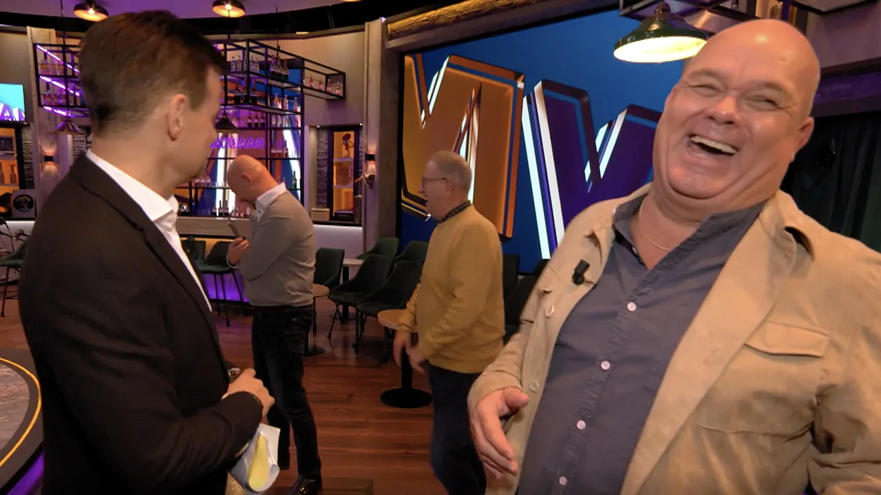 Paul de Leeuw ontmoet oud-dorpsgenoot in de Wandelgangen: 'Daar ben ik dik geworden'