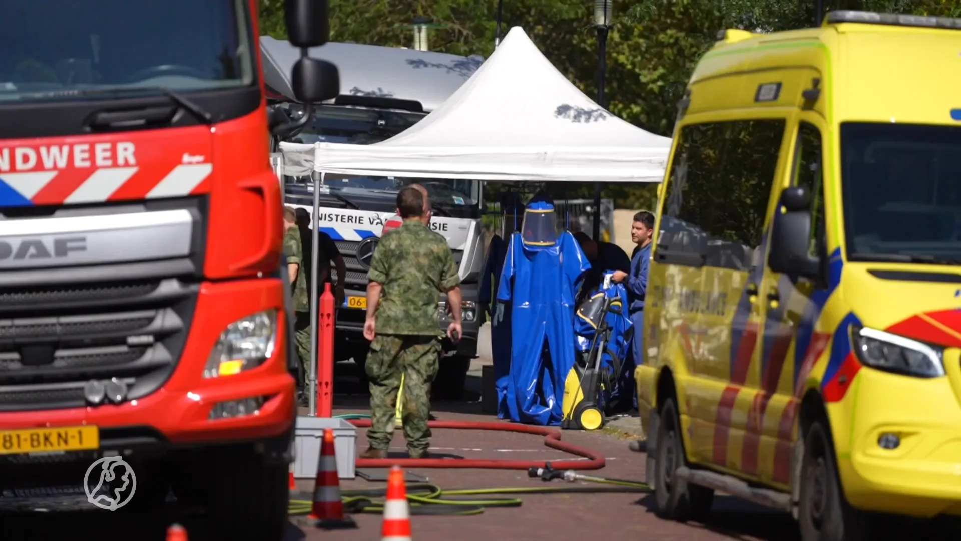Politieagent naar ziekenhuis na contact met vreemd poeder