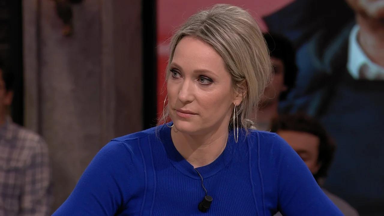 Hélène over Overmars-gate: ‘Ik had Van der Sar graag voor de camera gezien’