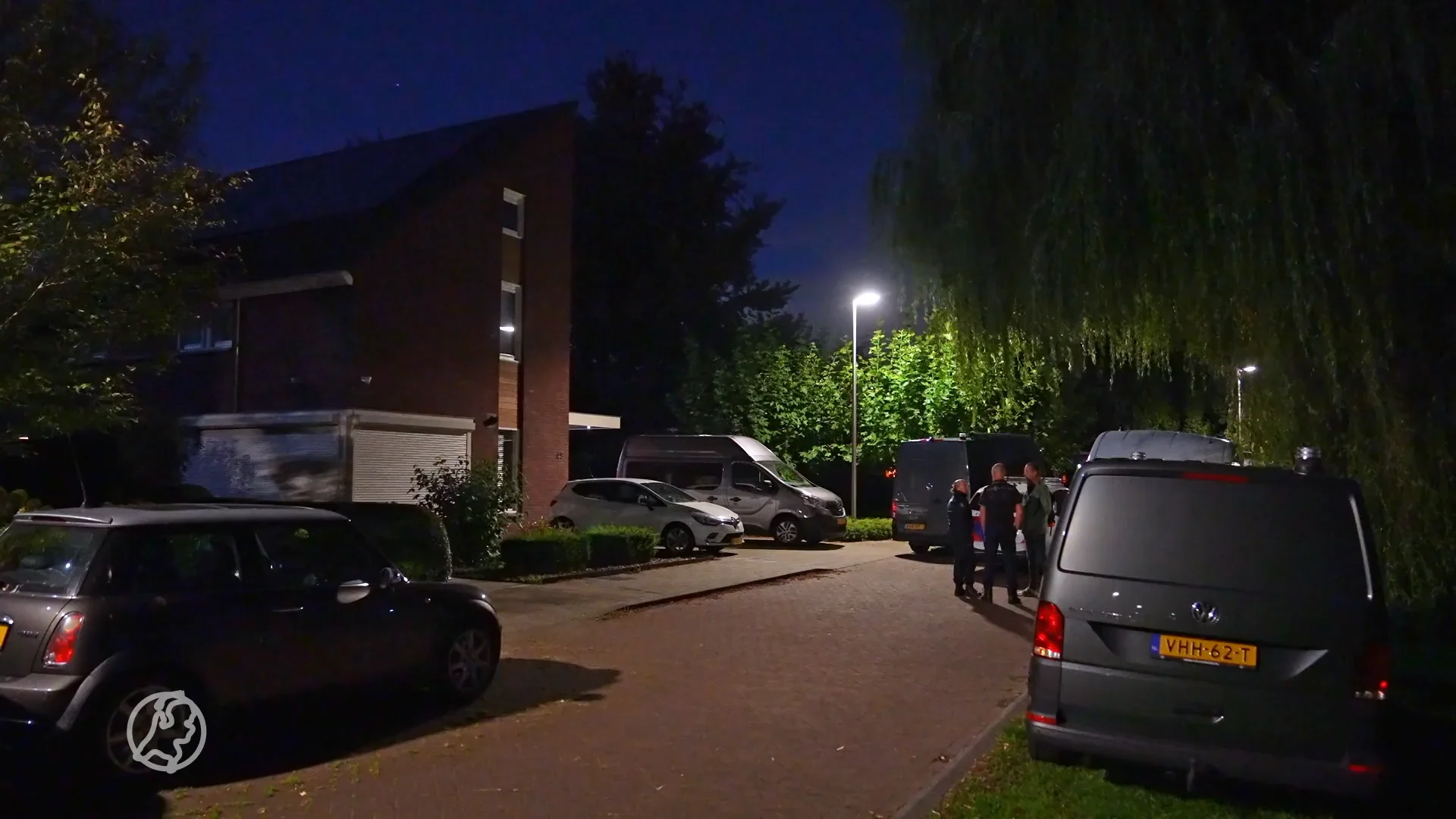 Twee lichamen gevonden in woning Drunen, politie doet onderzoek