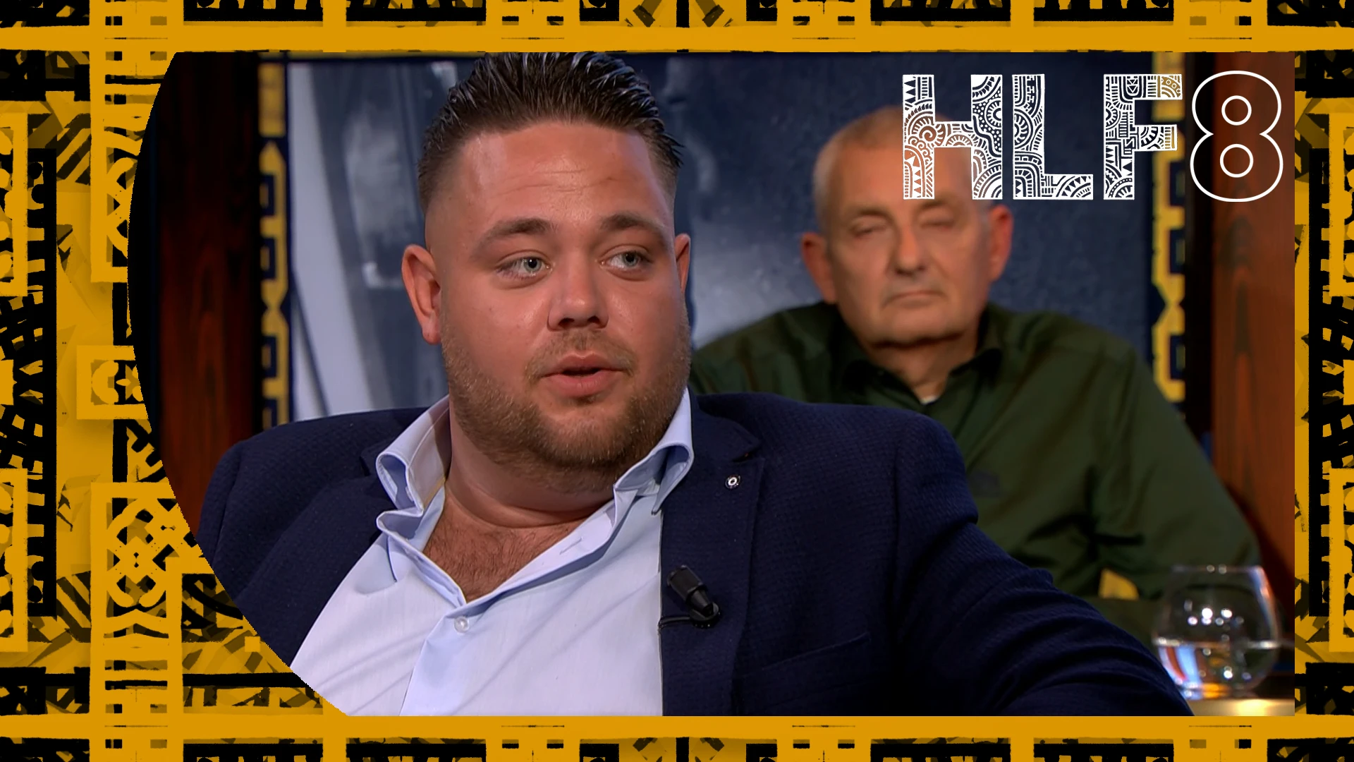 Mark Gillis emotioneel over mishandeling