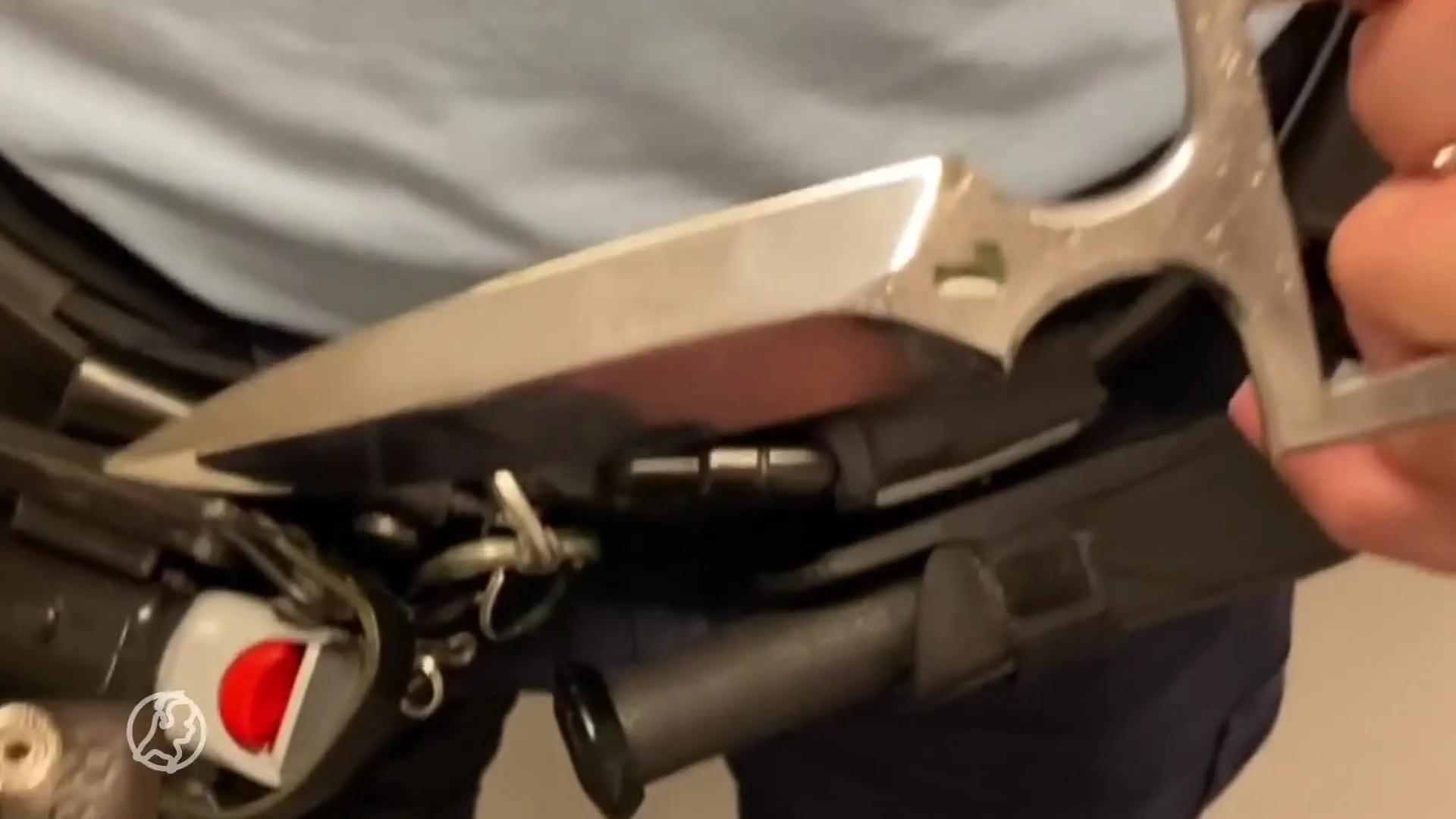 In deze riem zit een verborgen mes