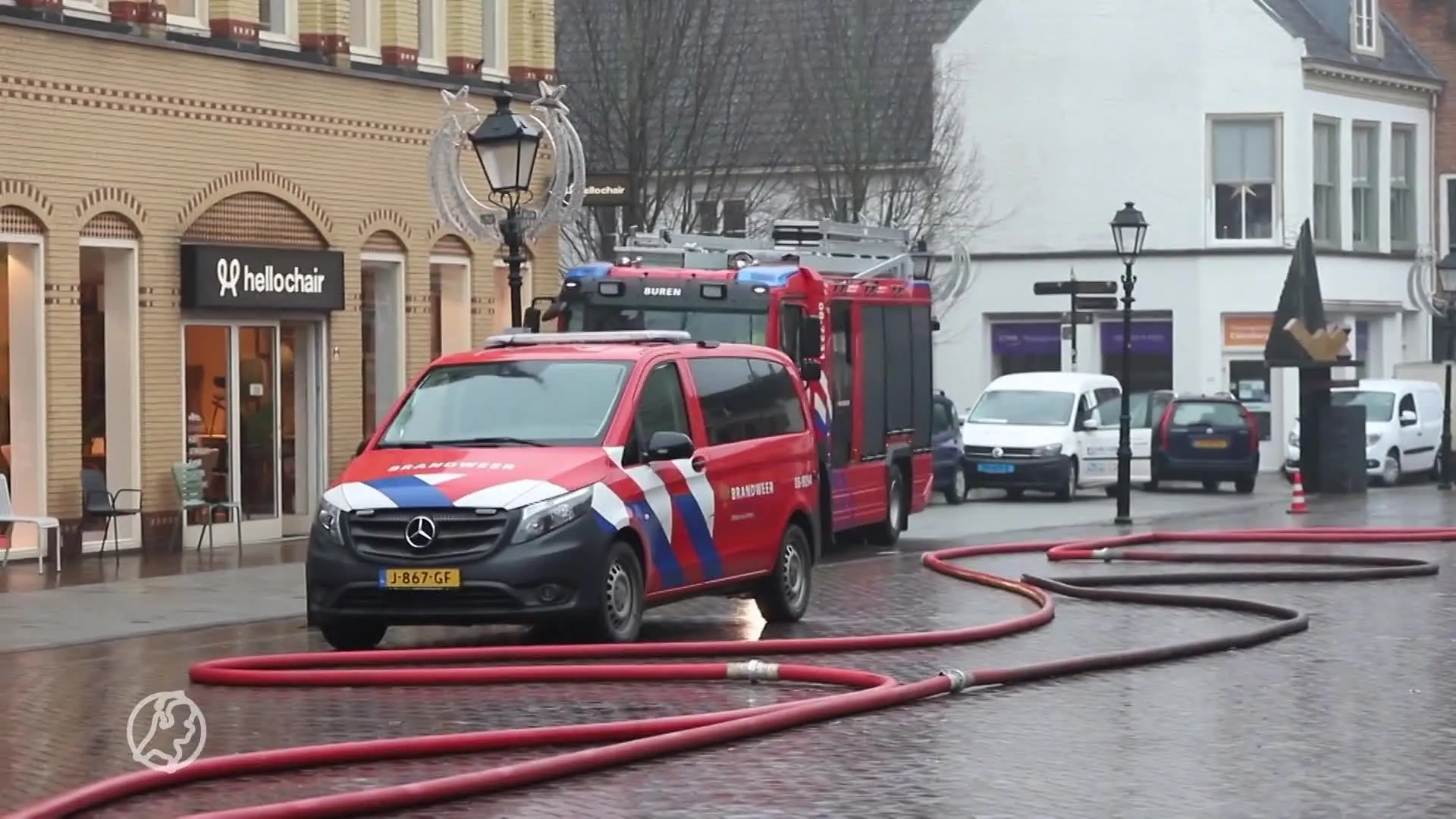 Grote brand in café op Markt in Culemborg: pand vol met rook