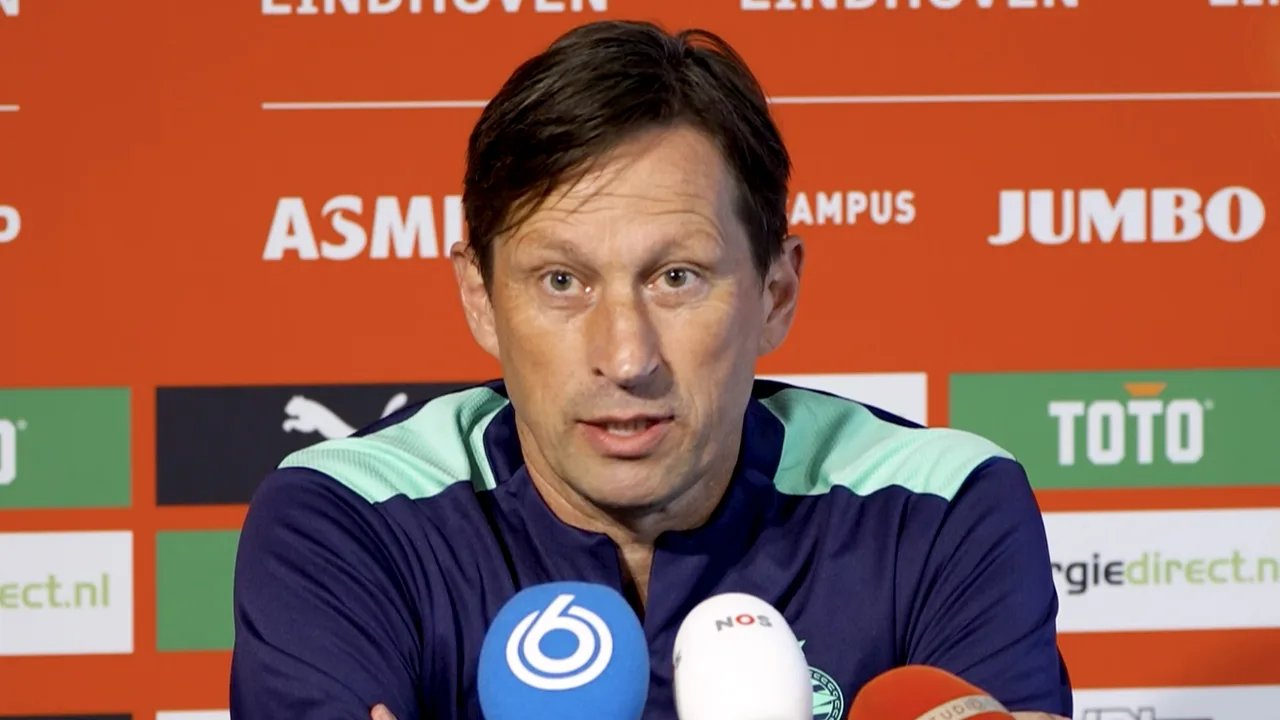 Schmidt trots: 'Nog maar weinig ploegen in Europa die strijden voor drie prijzen'