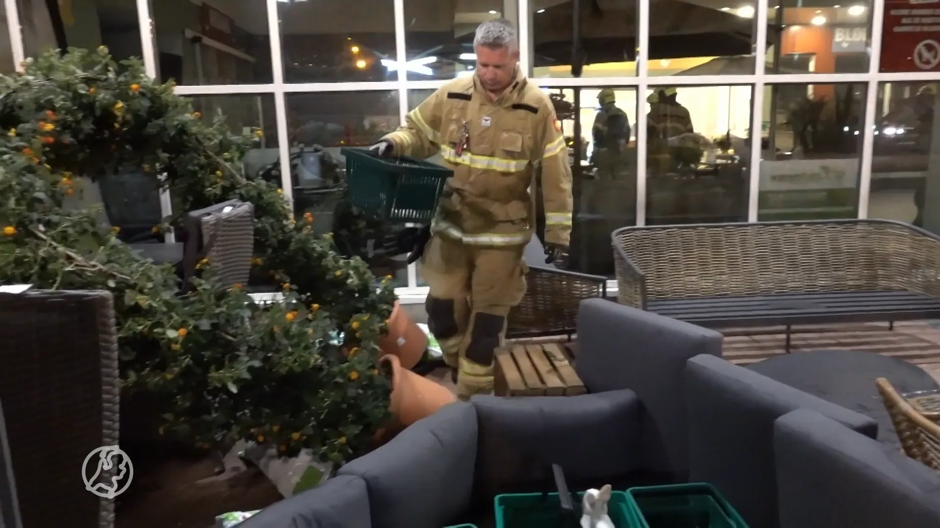 Knaagdieren gered bij brand in tuincentrum Hoogwoud