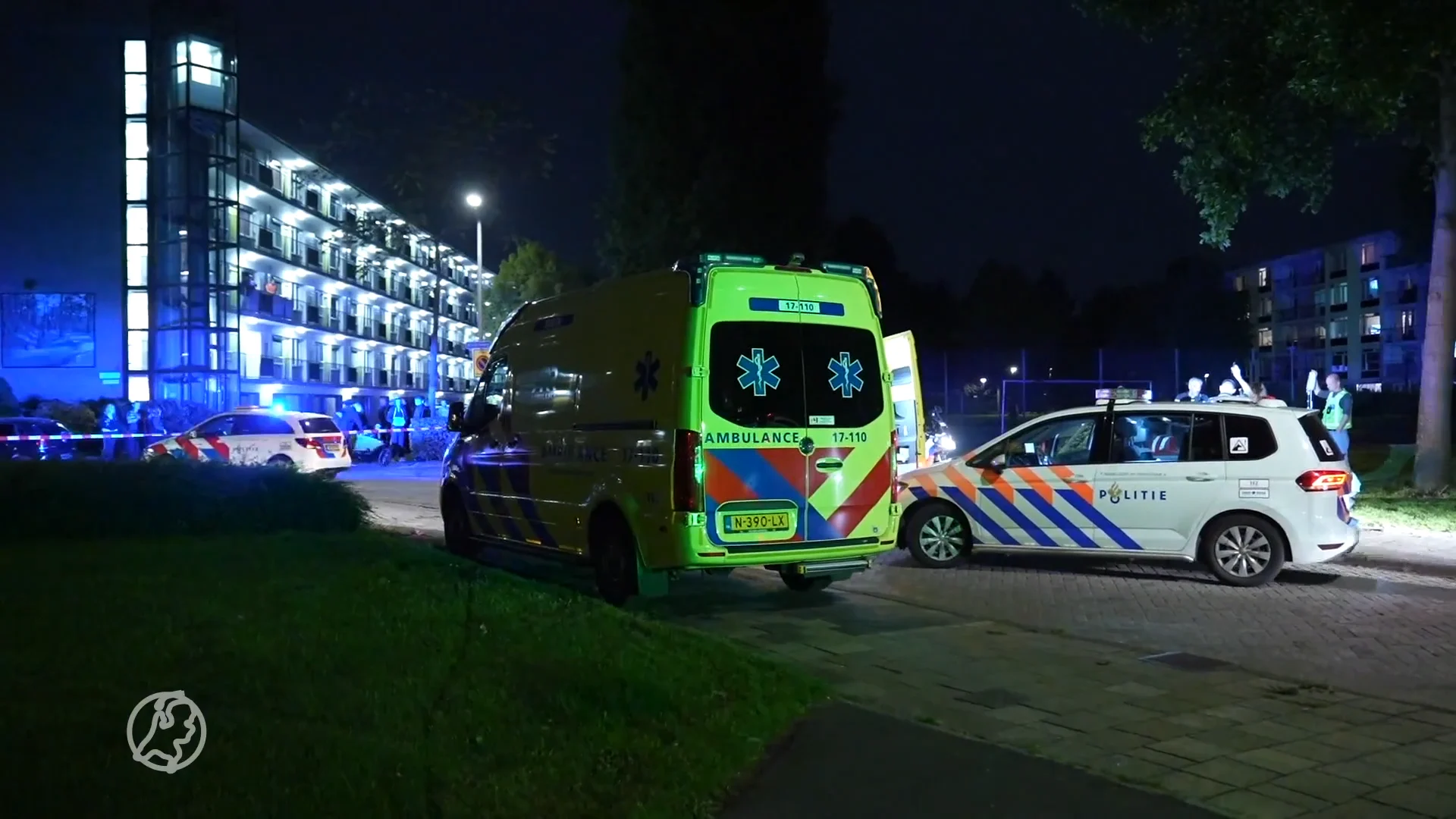 Man overleden nadat hij is neergestoken en mishandeld op straat