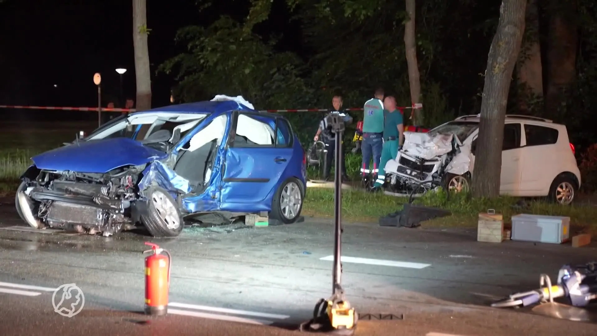 Twee gewonden bij frontale botsing op kruising in Driebergen