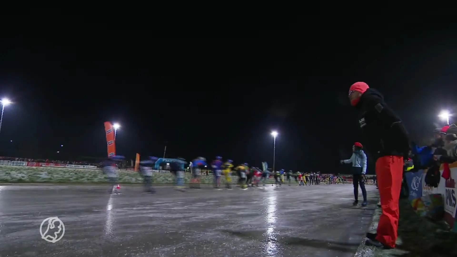In Bergum werd de eerste marathon geschaatst op natuurijs
