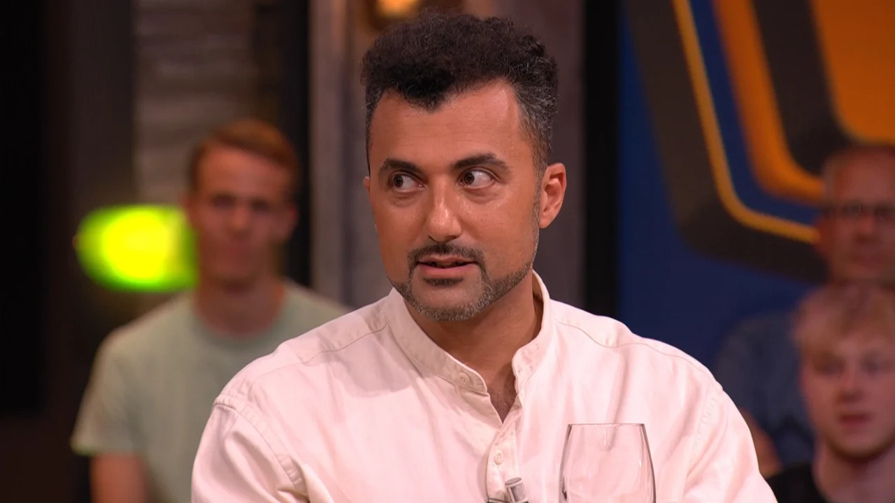 Eus vertelt anekdote over zijn Studio Voetbal-debuut: 'Hij heeft iedereen uitgescholden'