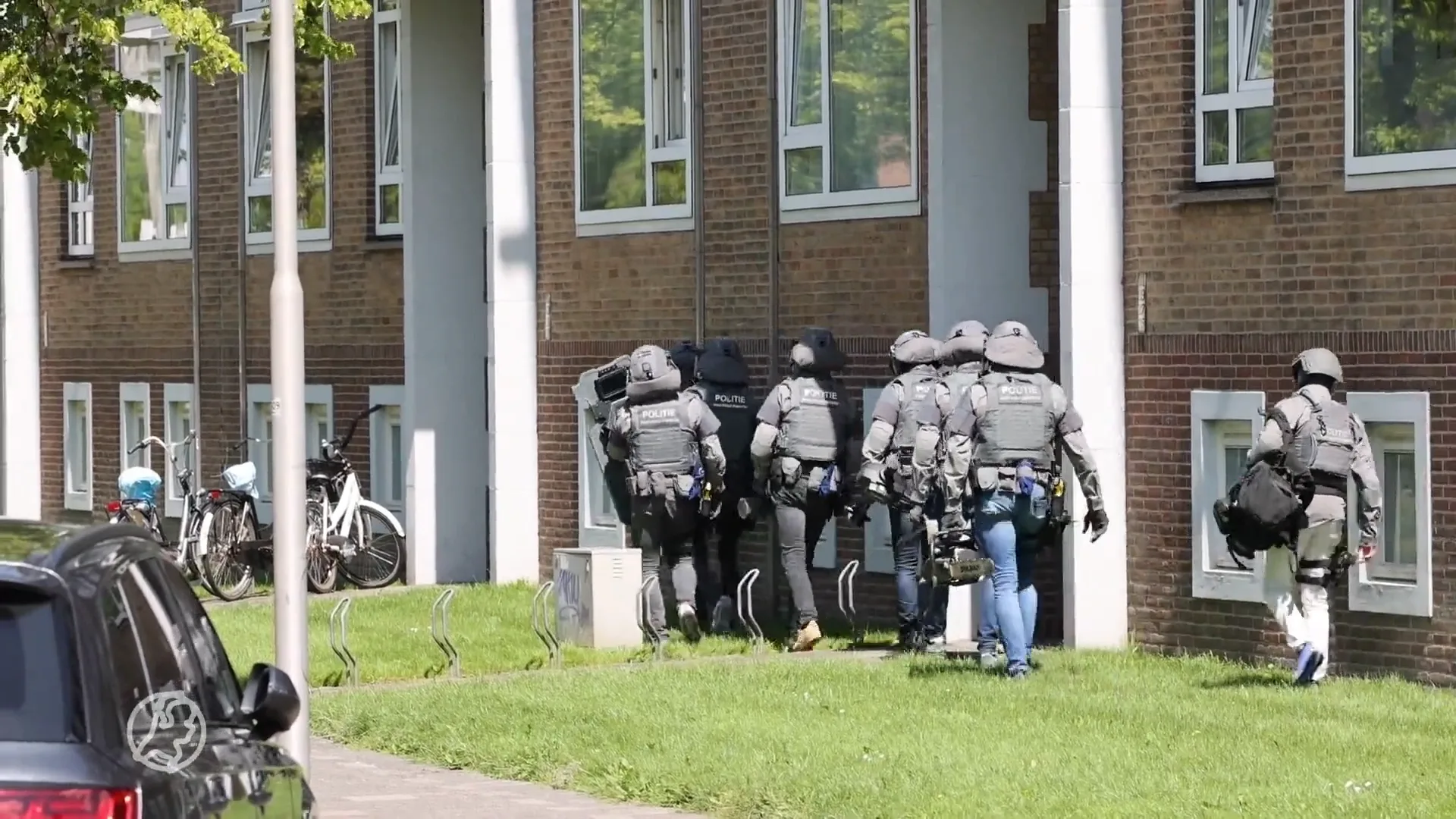 Man (33) zwaargewond door schietincident Leeuwarden, verdachte meldt zichzelf