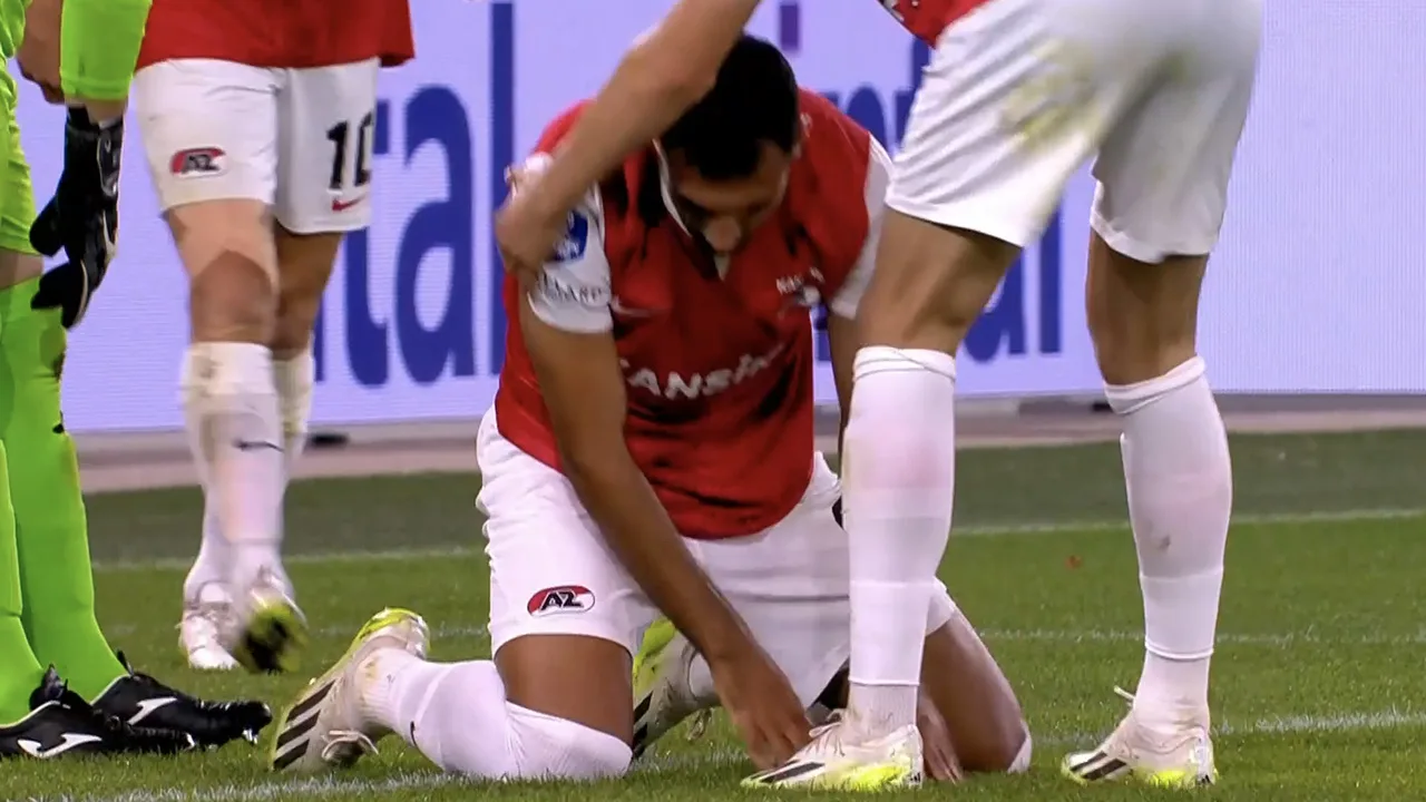 KANS: Pavlidis schiet vallend tegen doelman van Santa Coloma aan