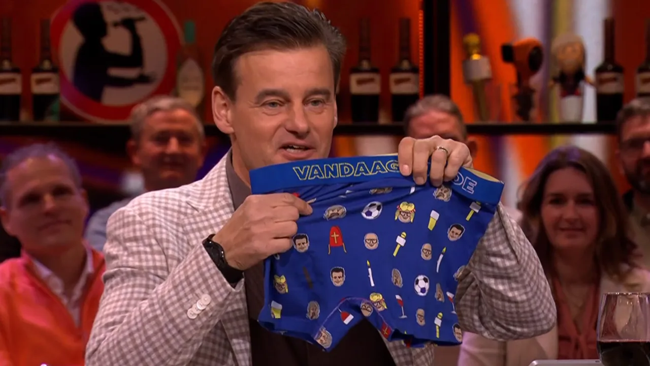 Wilfred verbaasd over nieuwe Vandaag Inside-onderbroek: 'Er staan gewoon kaarsen op!'