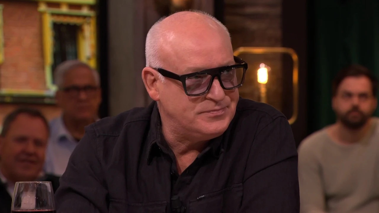 René is klaar met gelul en lost in één keer alle maatschappelijke problemen op