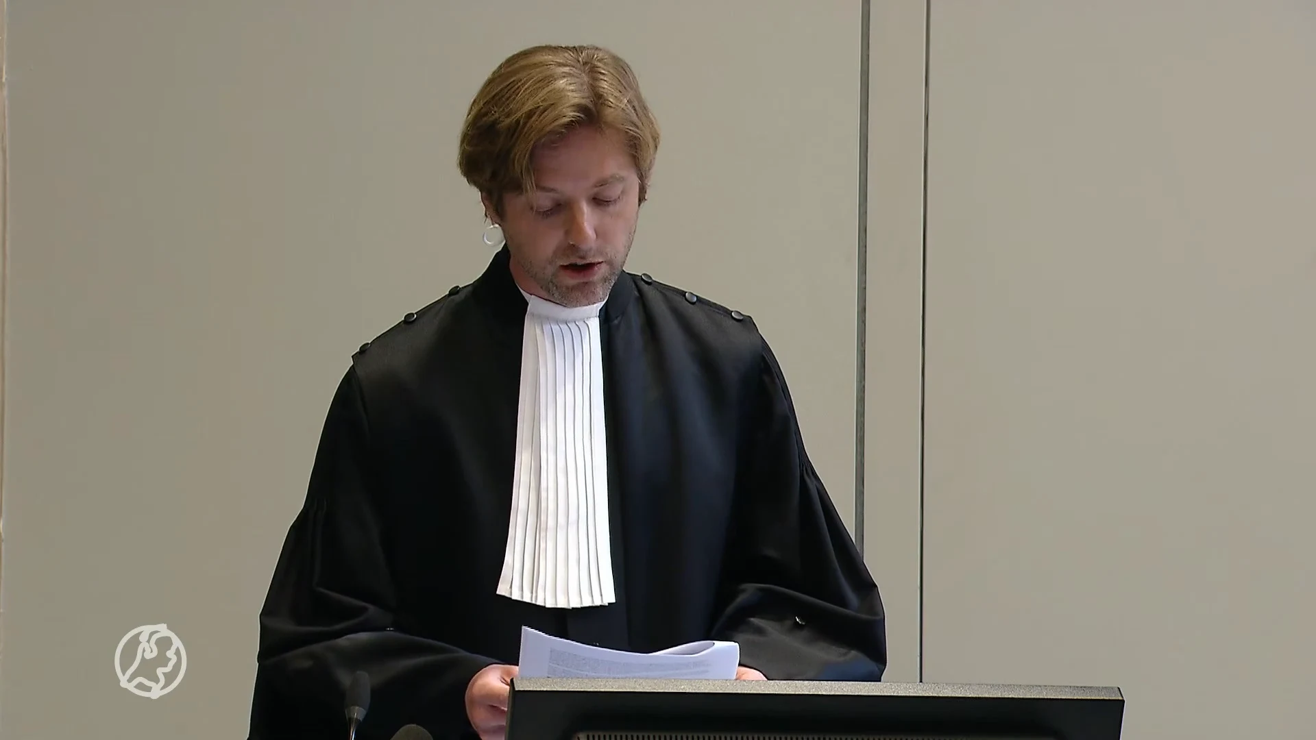 Eis tegen verkrachter tijdens proefverlof binnen