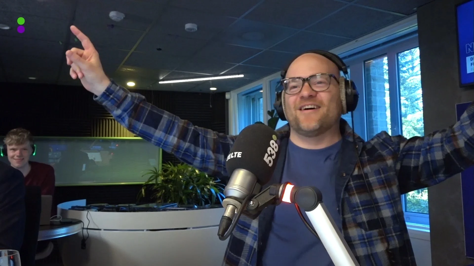 Jack van Gelder komt Summer Holiday live doen!