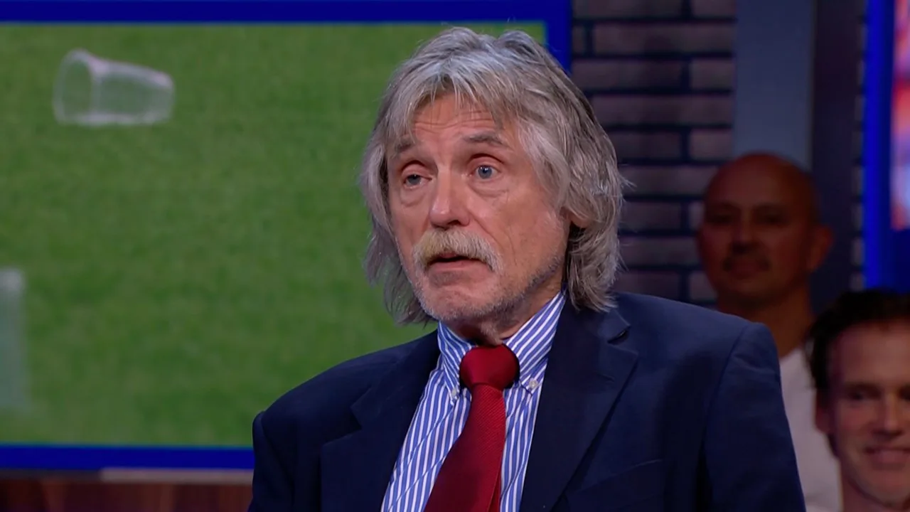 Ruiten ingegooid bij naamgenoot Johan Derksen