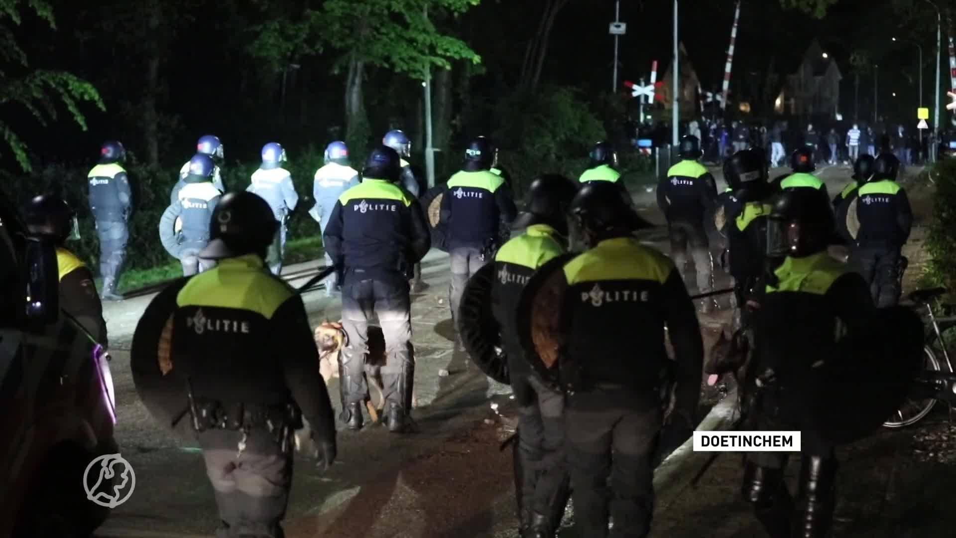 Volksfeest in Deventer na promotie Go Ahead, ME grijpt in bij...