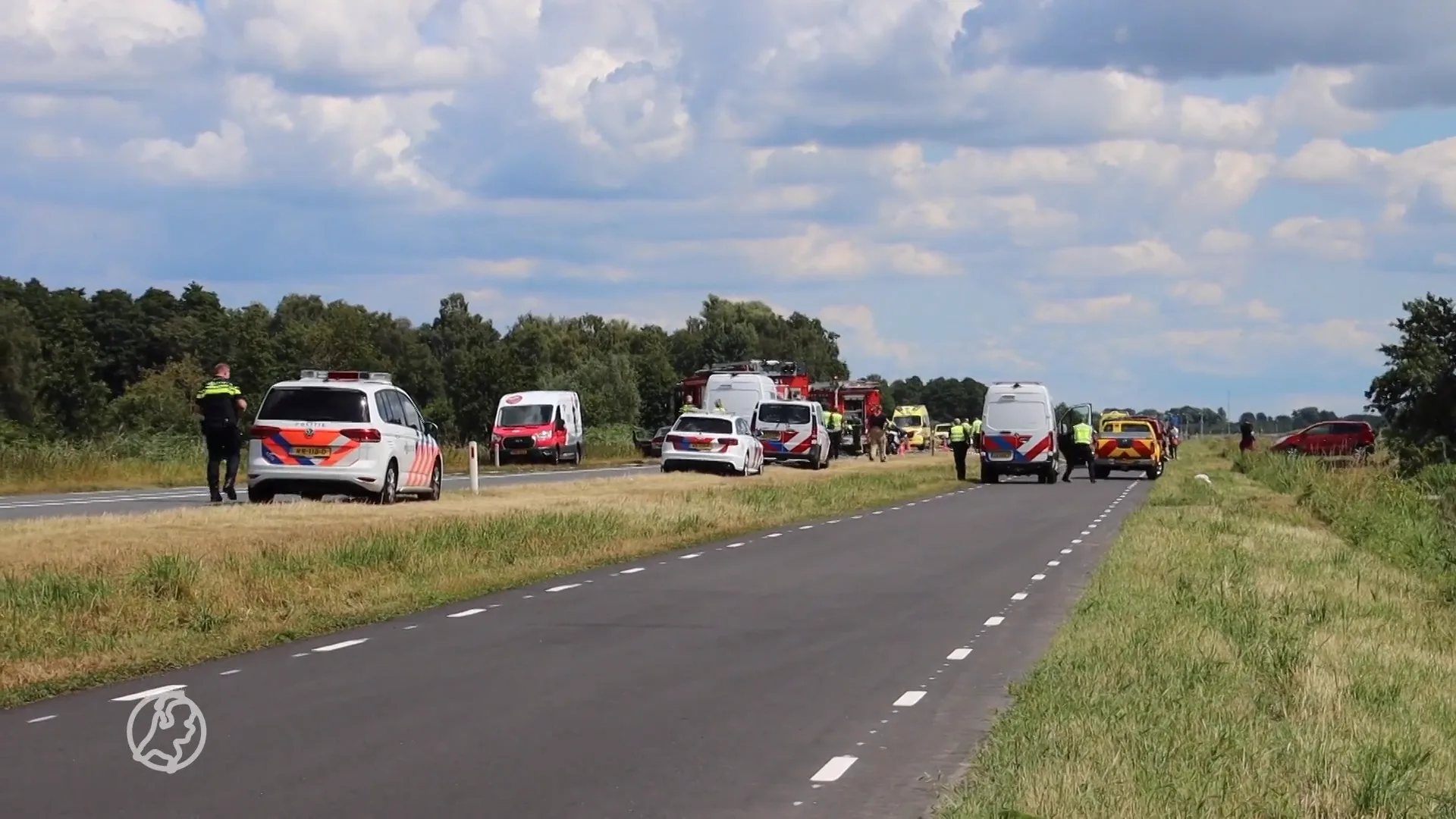 Dode en twee gewonden door aanrijding op de N210 bij Lekkerkerk