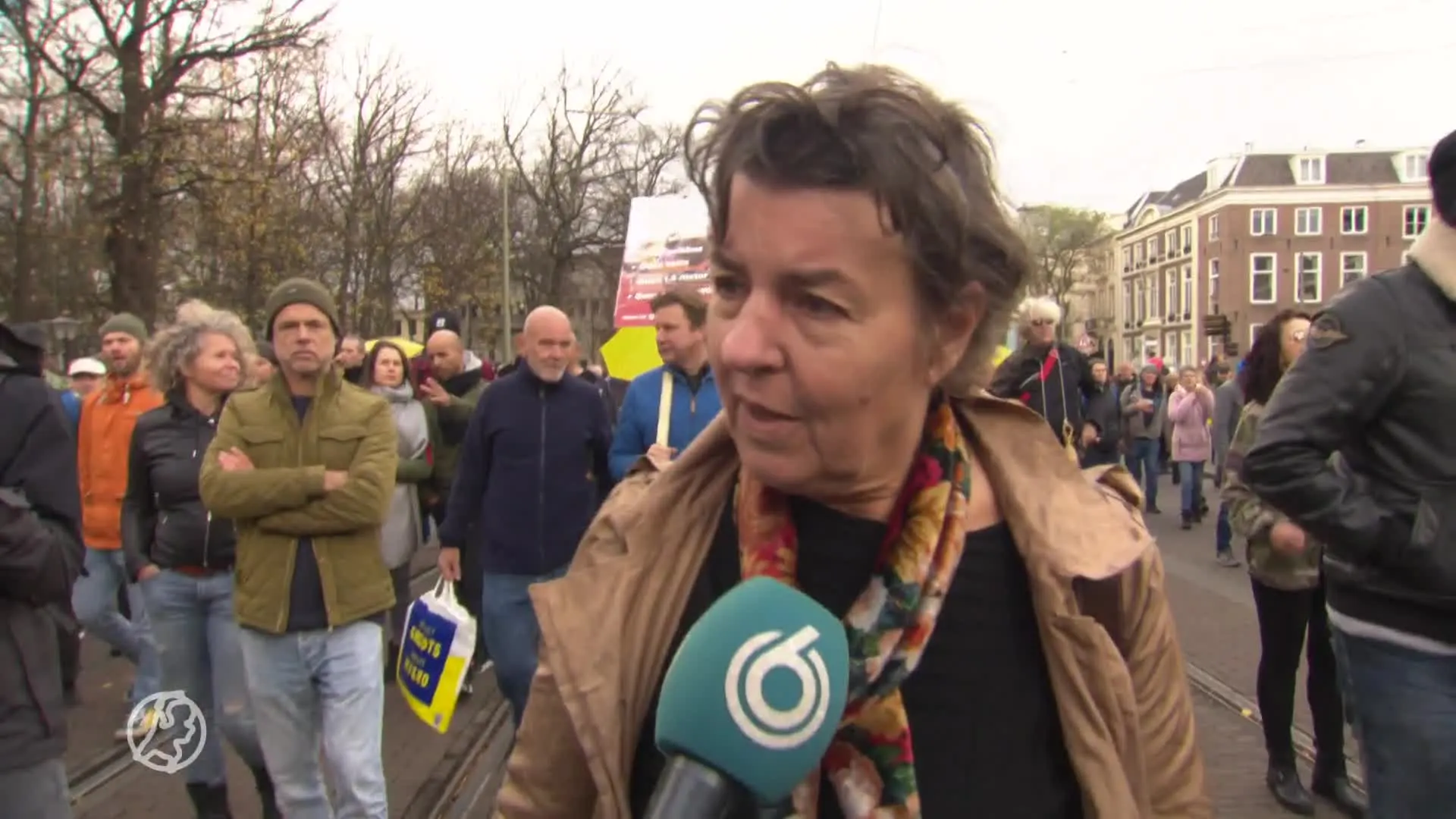 Tienduizenden mensen demonstreren in Den Haag tegen het coronabeleid