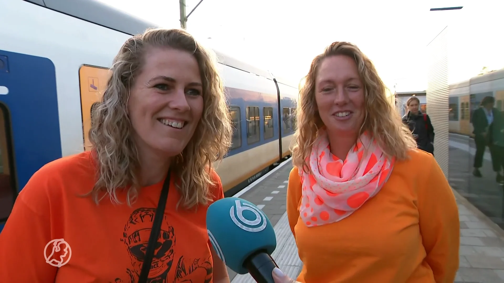 Eerste formule 1-fans gespot op station Zandvoort