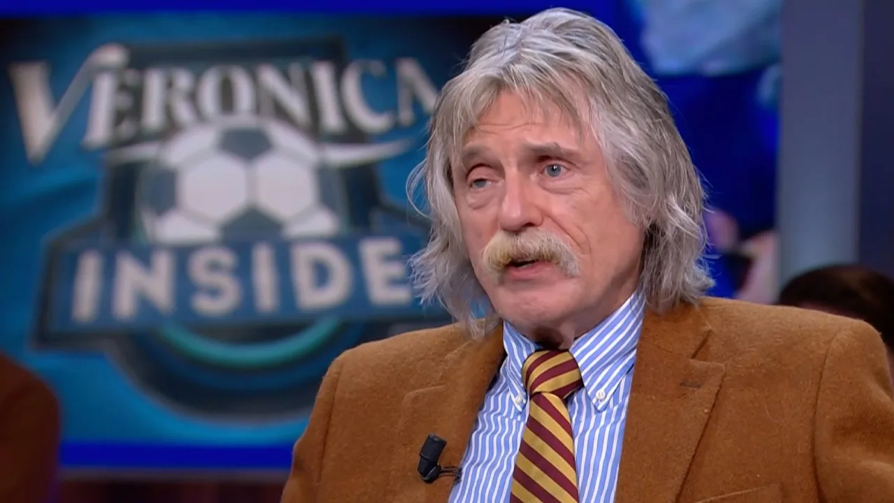 'Hoe komt een kwibus in zo'n scheidsrechterspak aan zo'n lekkere vrouw?'