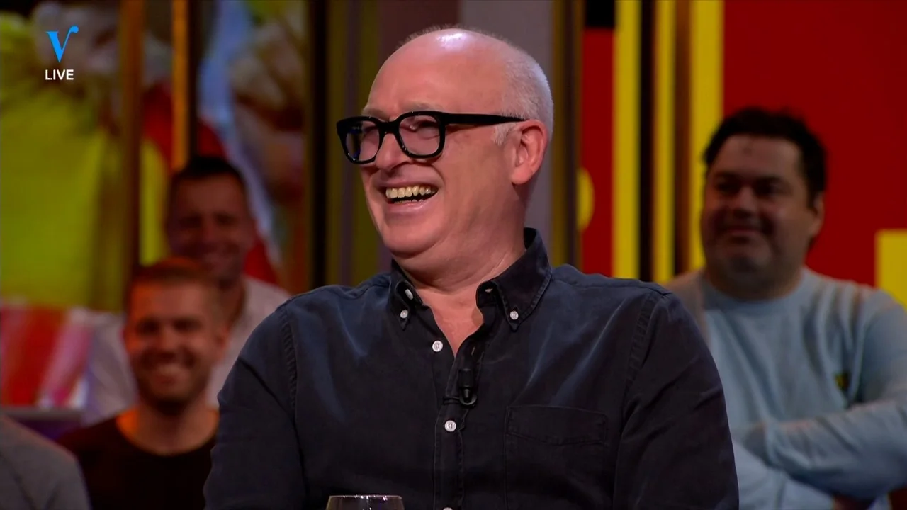 René lacht om Duits commentaar bij Spanje-Duitsland (6-0): 'H...