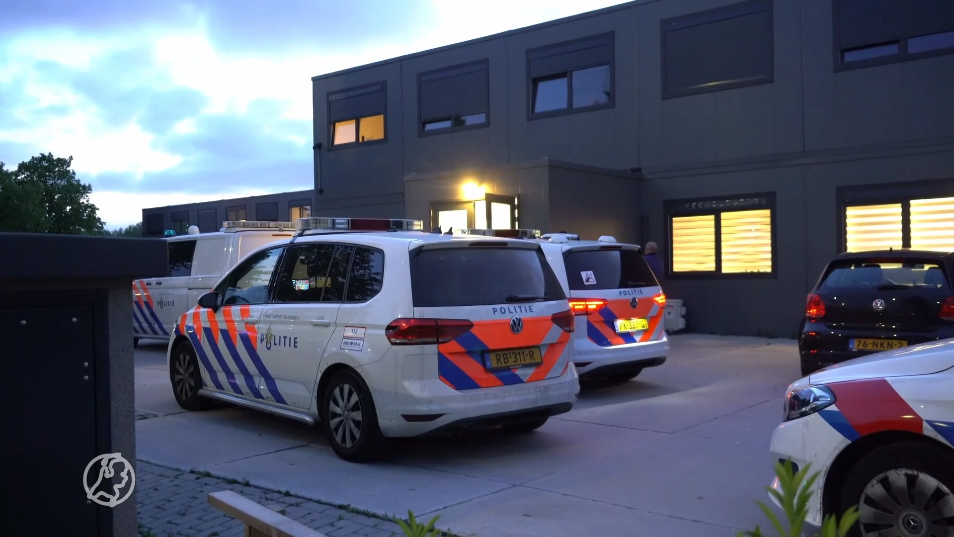 'Begeleidster gegijzeld en misbruikt in asielopvang', verdachte in beperking