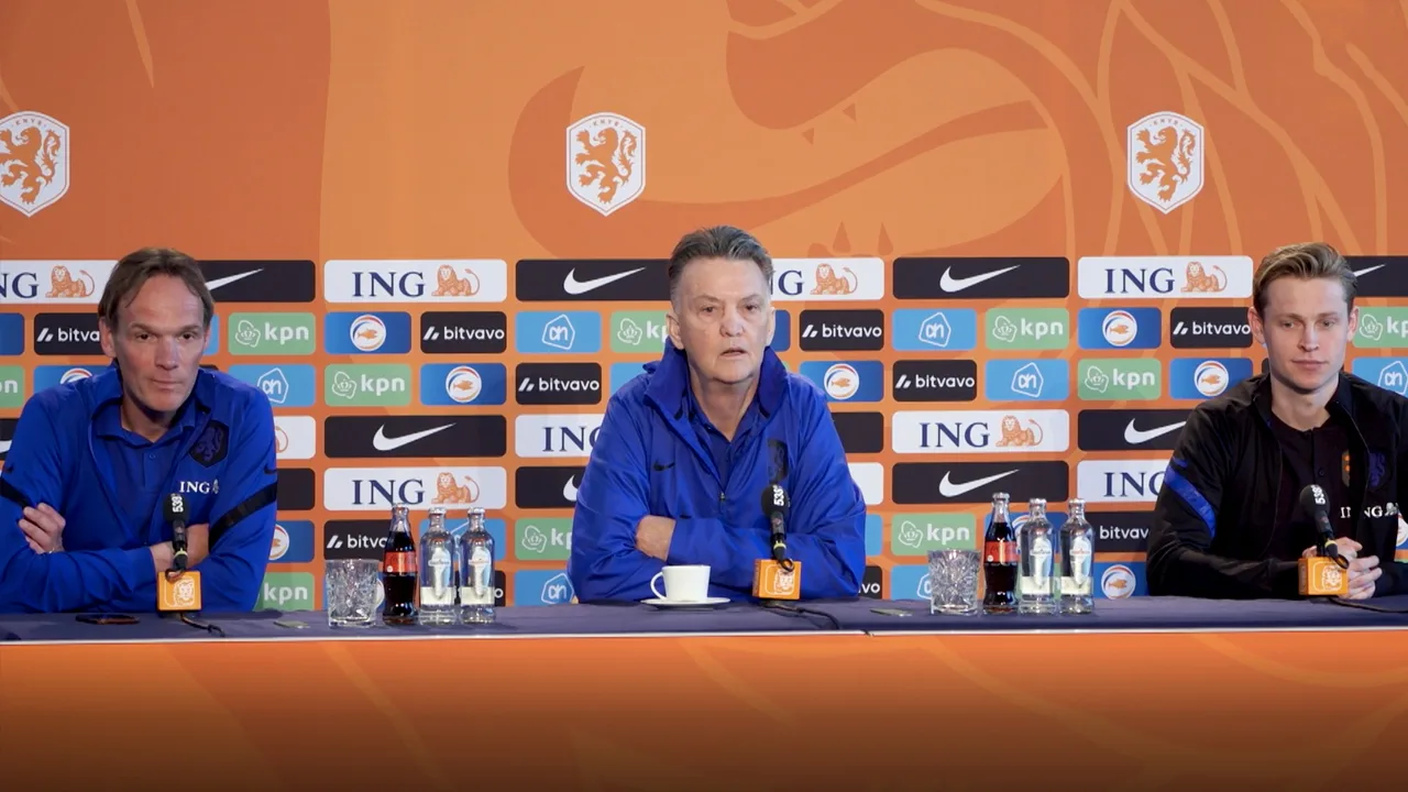 Perschef Oranje grijpt in: De Jong mag vraag Hélène niet beantwoorden