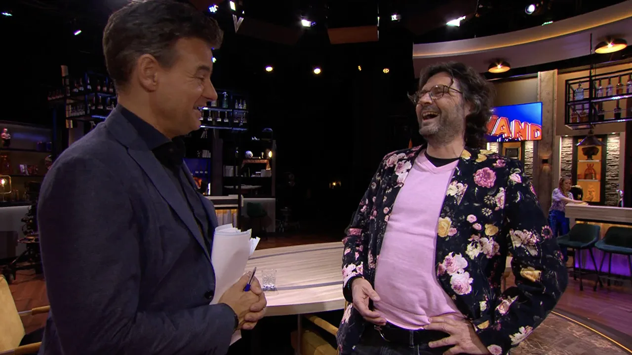 In de Wandelgangen: Wilfred lacht om uitspraak van Job: 'Dat vind je vrouw ook?!'