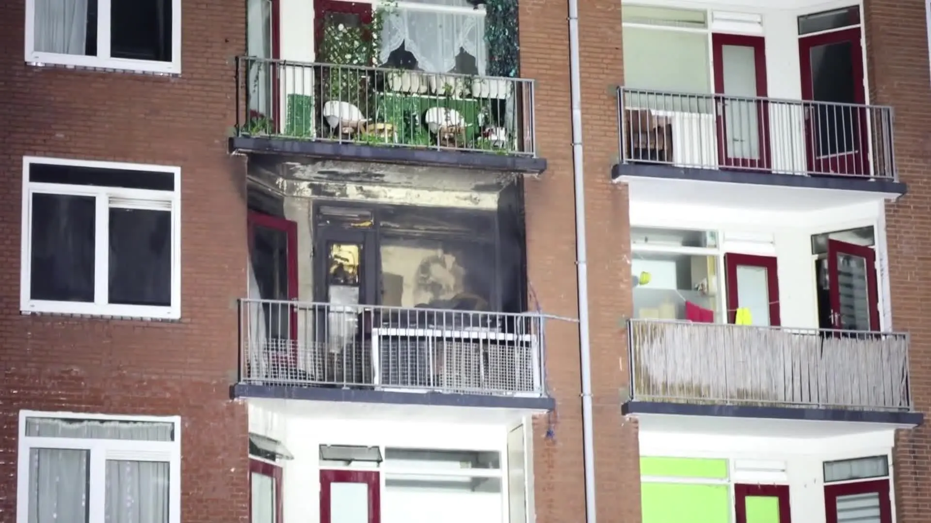 Gewonde bij gasbrand in Amsterdam, meerdere appartementen onbewoonbaar