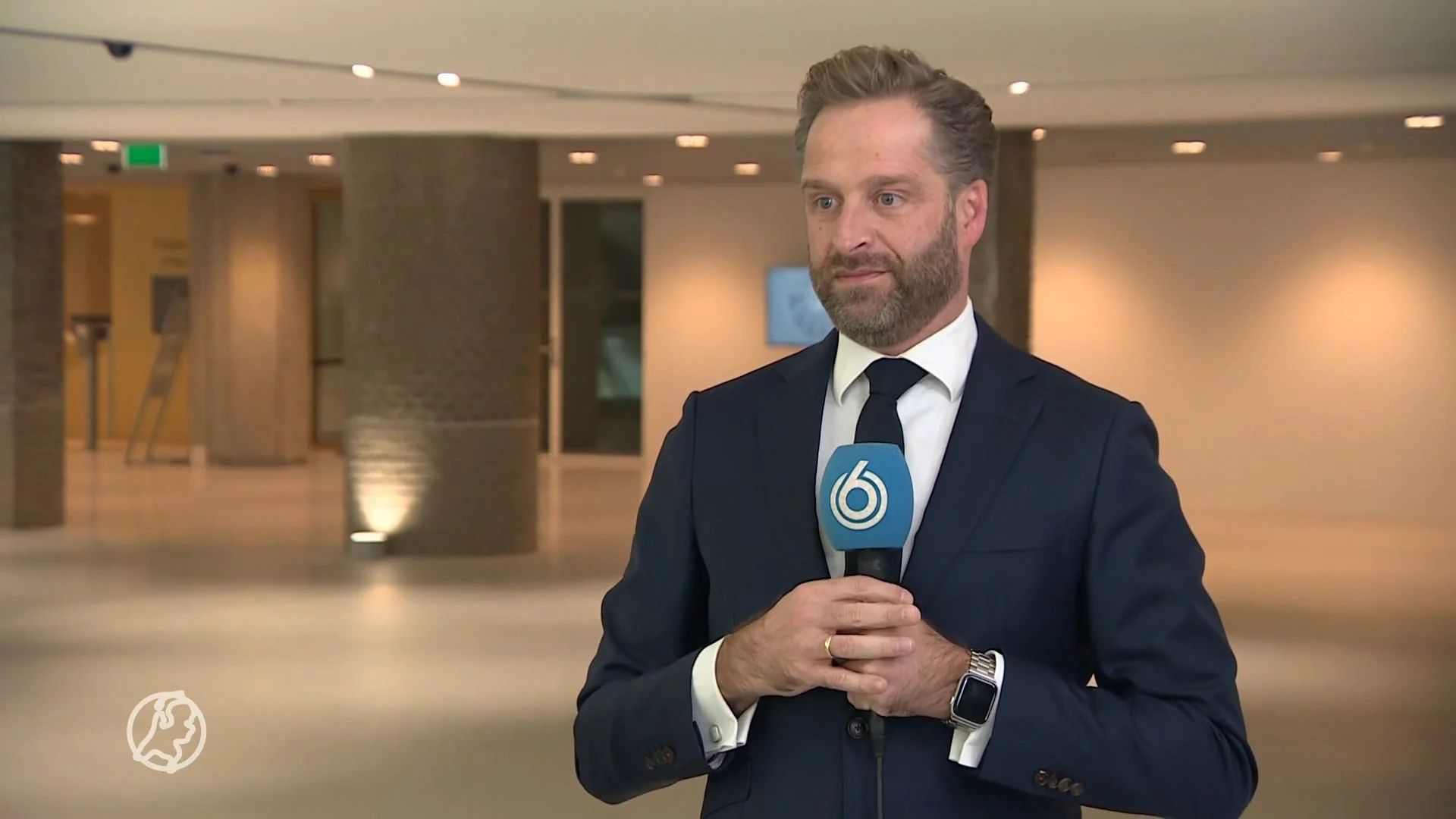 De Jonge erkent: overbelasting van de zorg voorkomen is niet gelukt