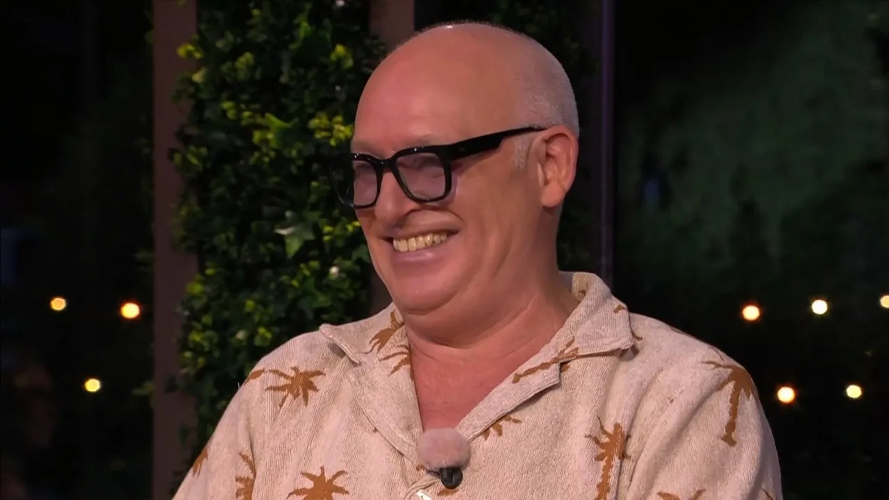 René grijpt in: 'We zijn al vier minuten over dat broekje bezig!'