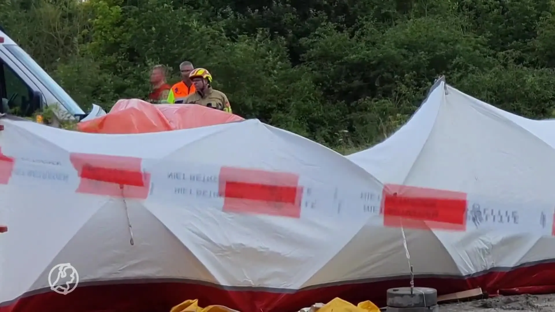 Twee doden na ernstig ongeluk met auto en taxibusje in IJsselstein