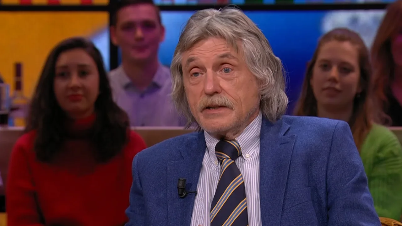 Johan reageert op Songfestivalnummer van S10: 'Zo zingt mijn buurmeisje ook!'