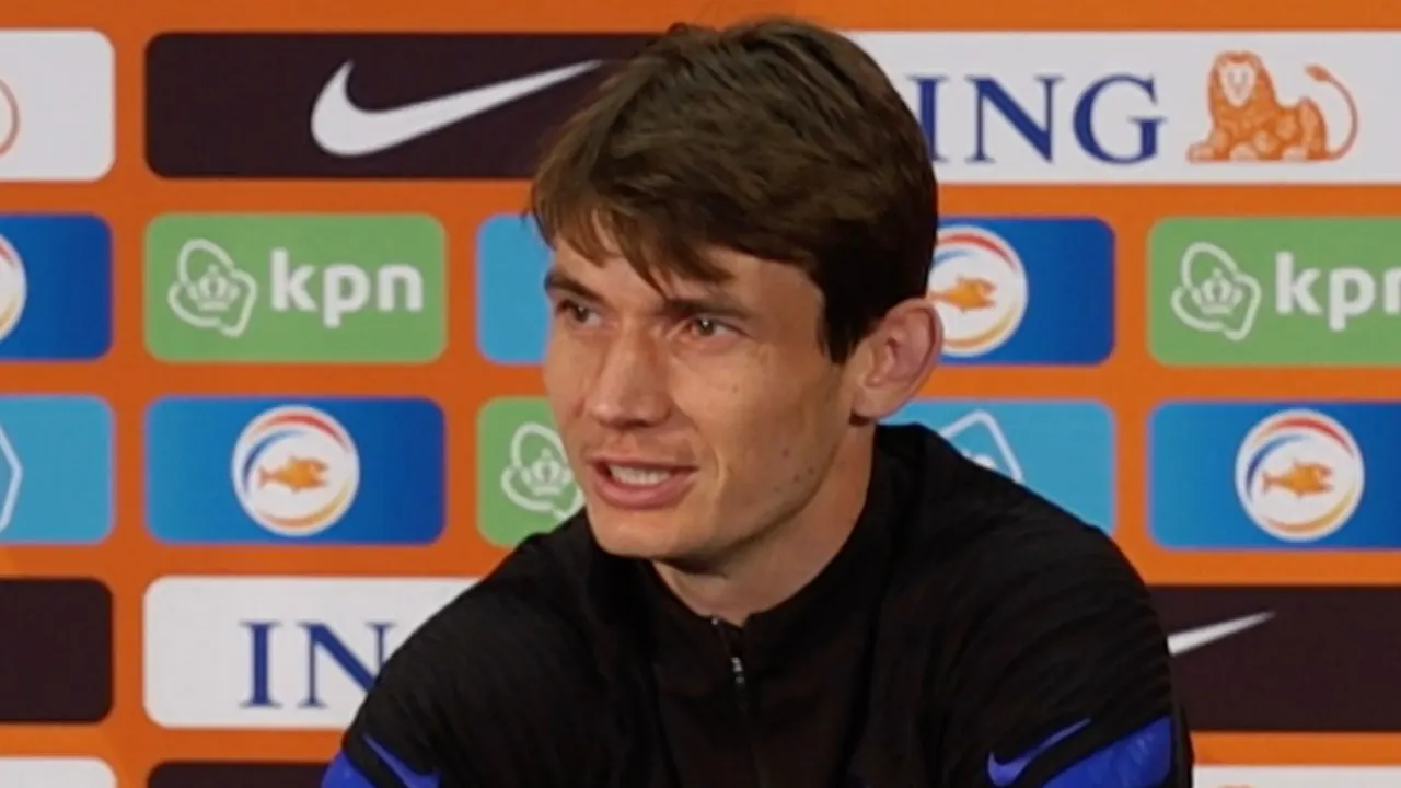 De Roon over kritiek: 'Denk dat ze me niet op m'n leuke karak...