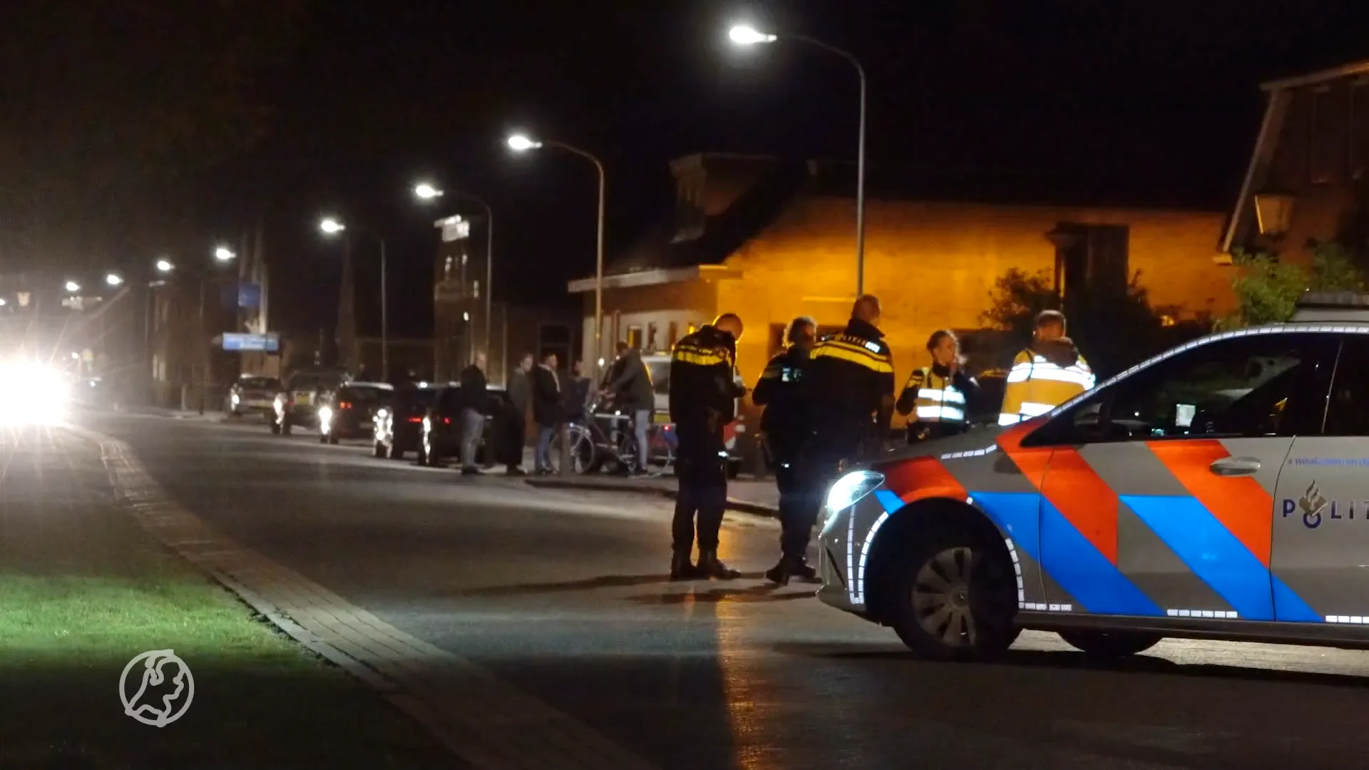 Ruzie loopt uit de hand in Groningen: automobilist rijdt in op mannen