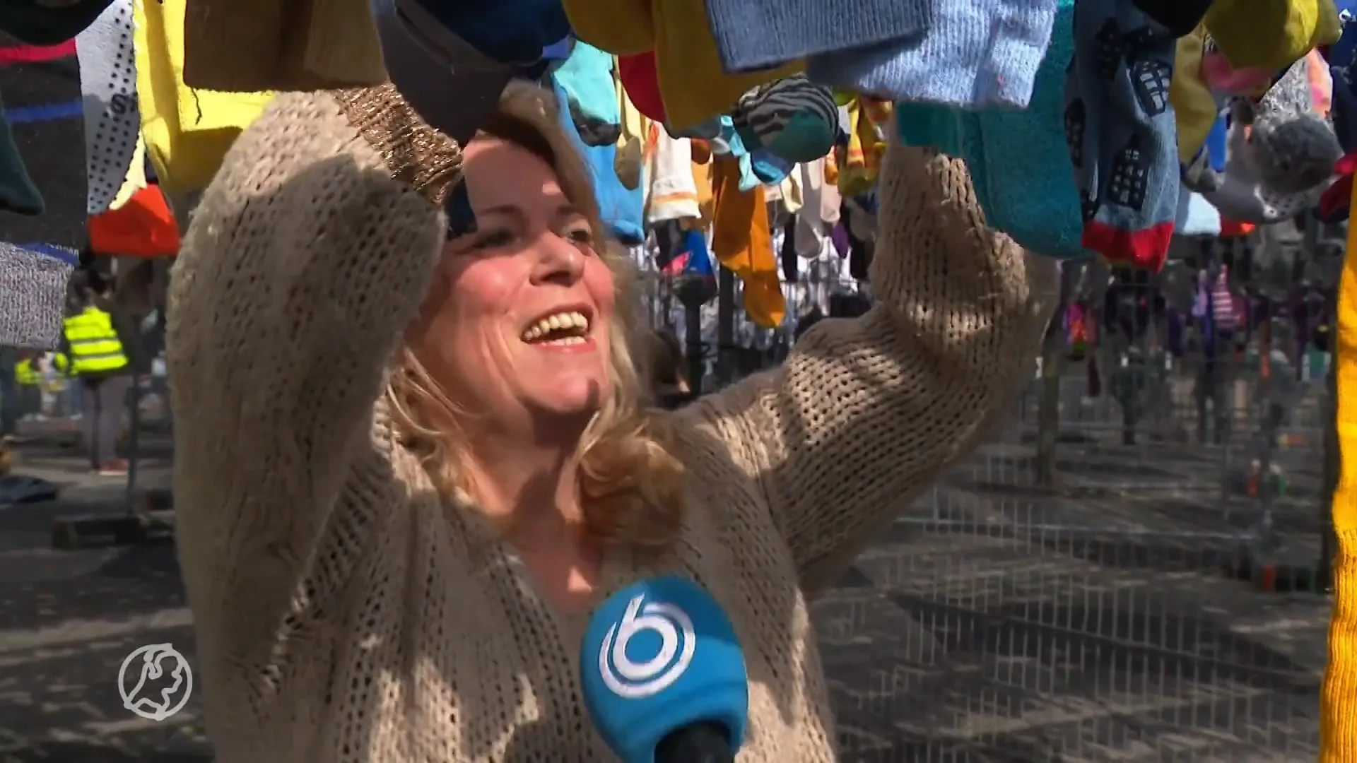 Helmond doet gooi naar het wereldrecord 'Langste waslijn met sokken'