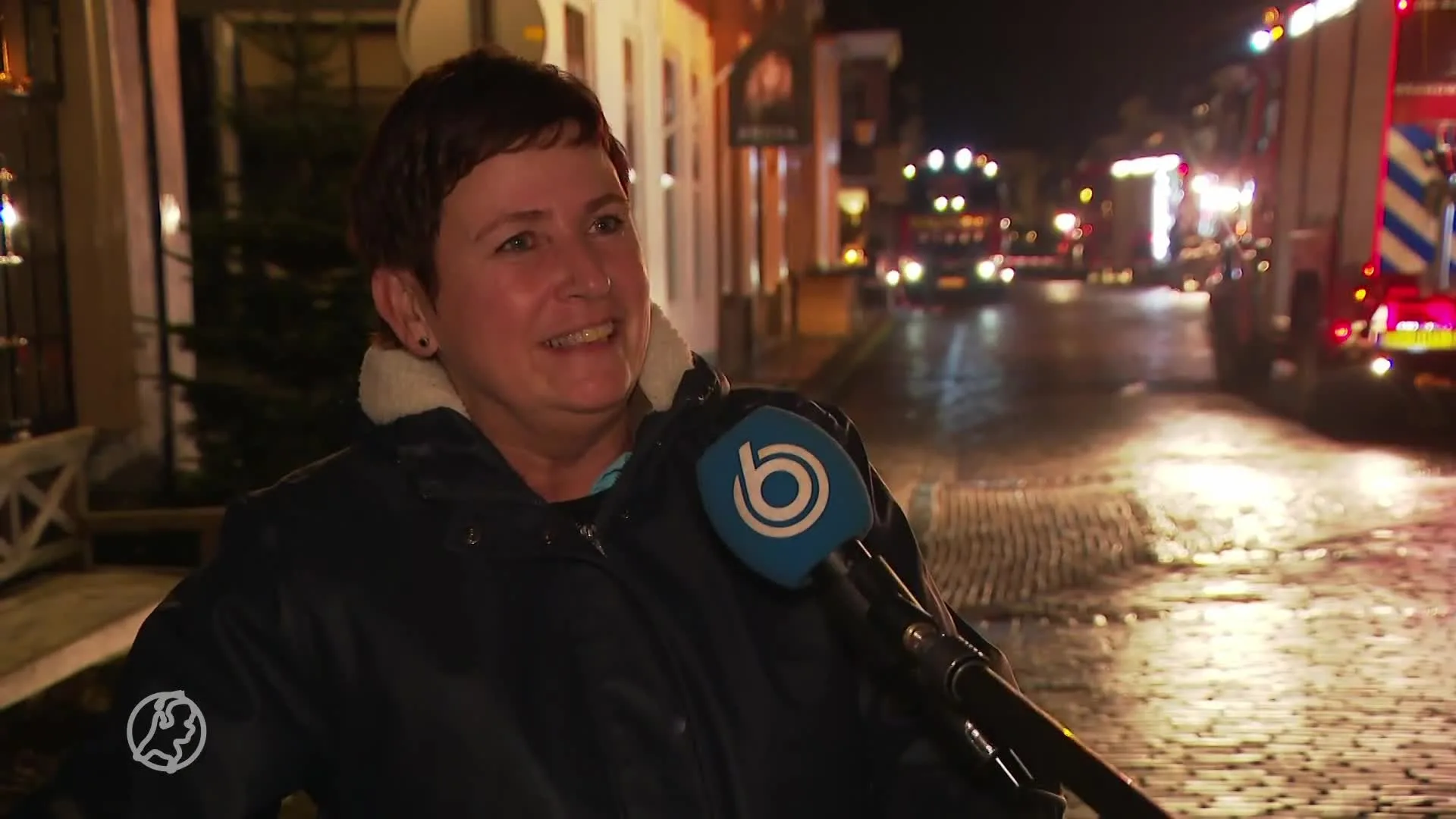 Felle uitslaande brand verwoest historisch pand in centrum Elburg