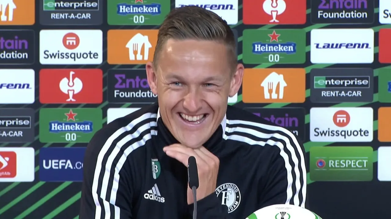 Toornstra verspreekt zich over aankomst in Tirana: 'We kwamen aan met een escort'