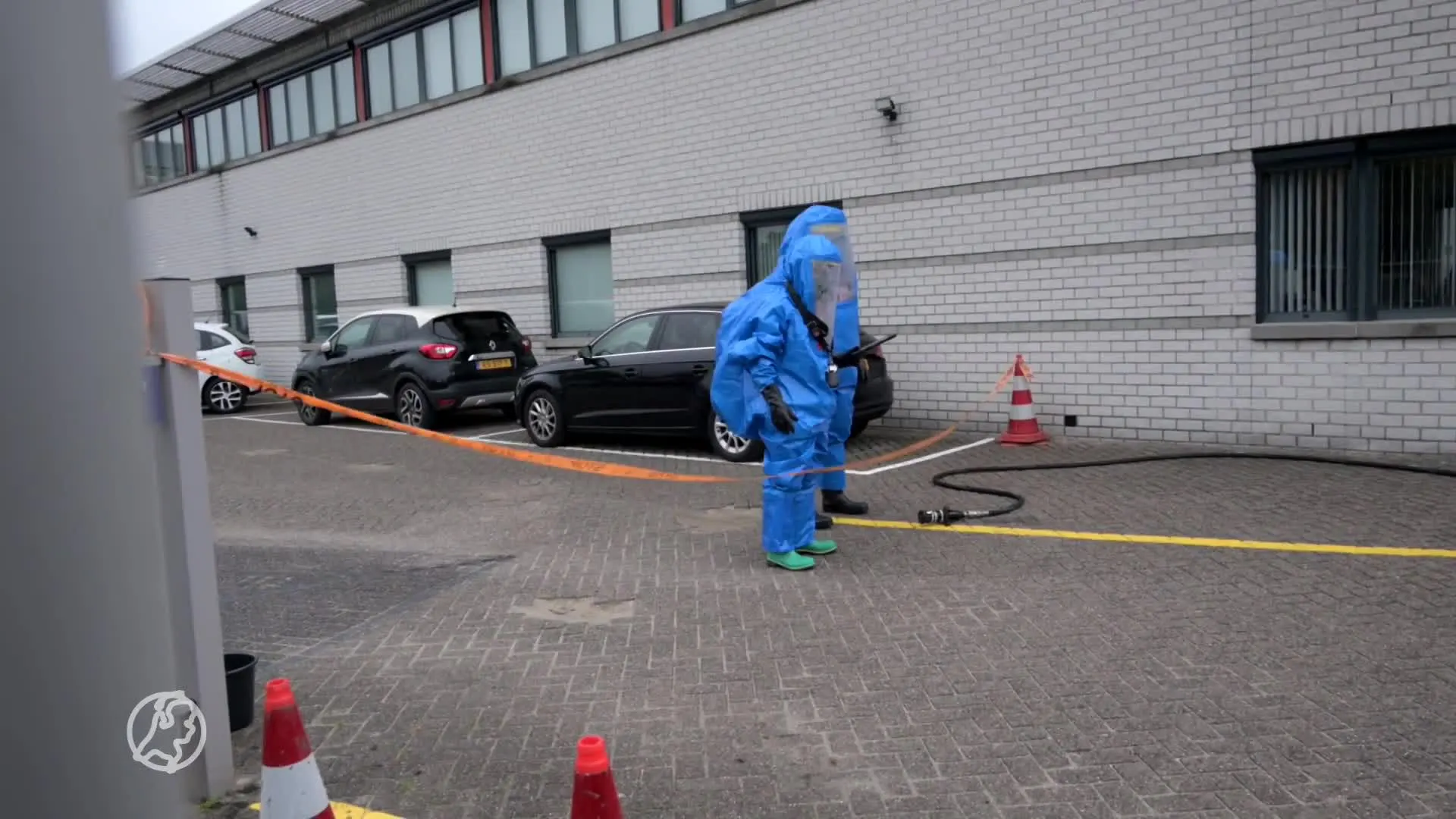 Politiemedewerkers onwel door mogelijk giftige dampen, bureau ontruimd